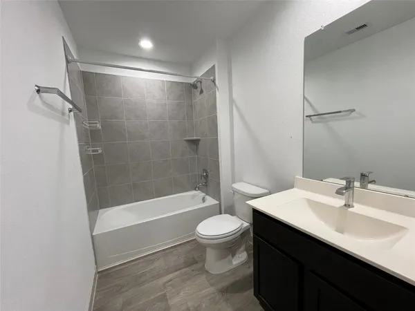 $2,400 | 8107 Sugar Cane Lane, Rosharon, TX 77583