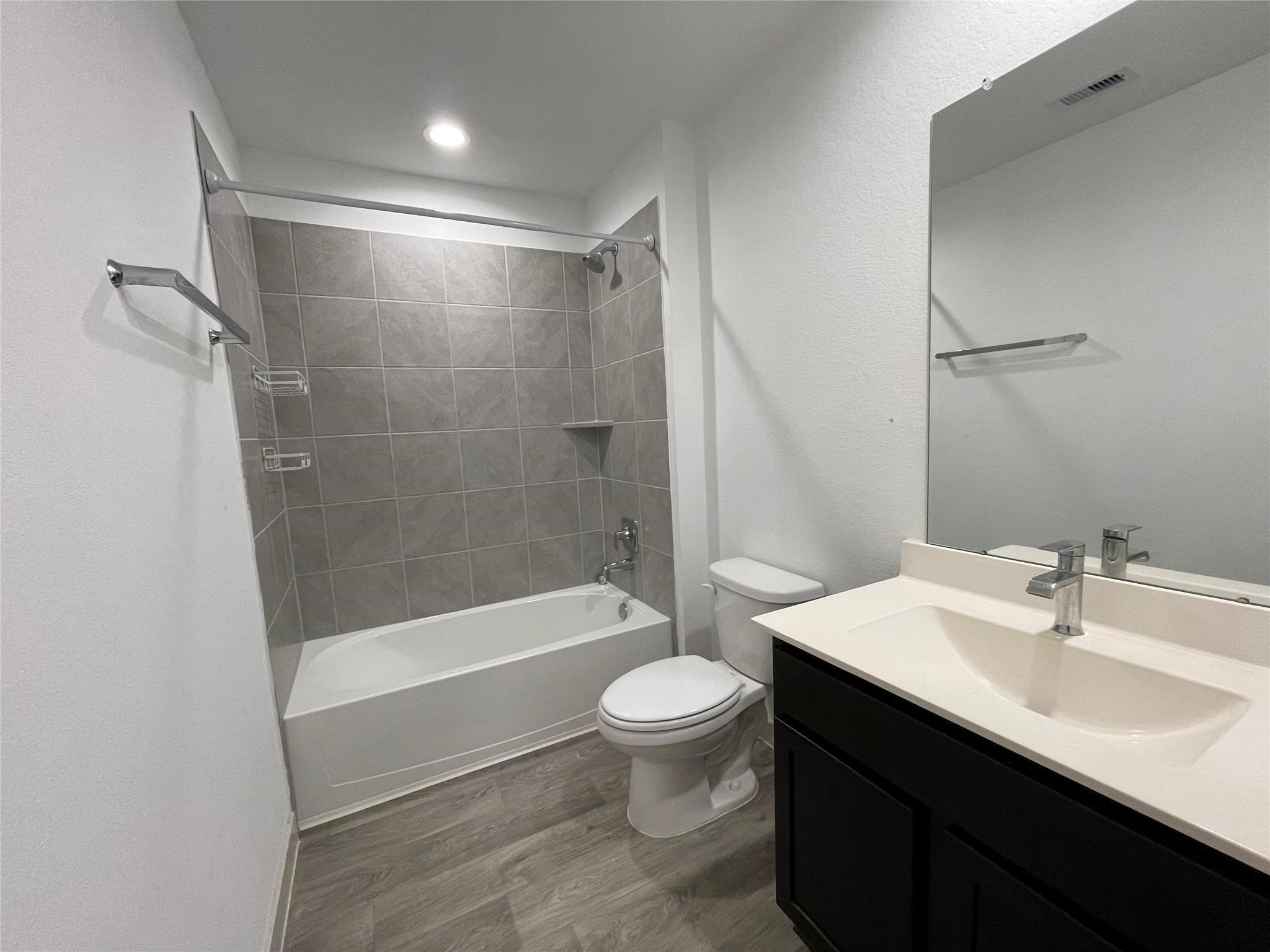 8107 Sugar Cane Lane Rosharon, TX 77583 - Photo 11 of 17