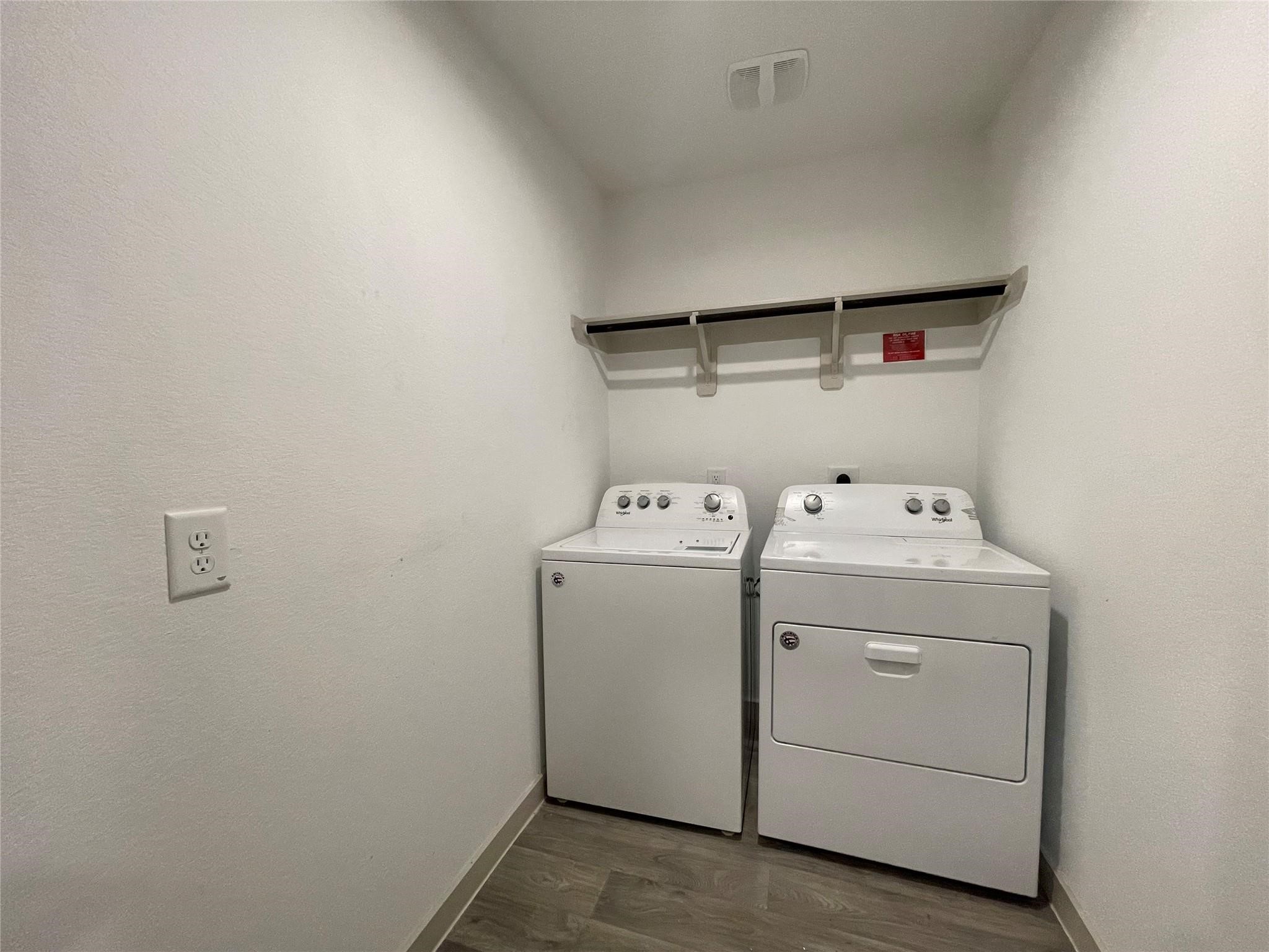 8107 Sugar Cane Lane Rosharon, TX 77583 - Photo 13 of 17