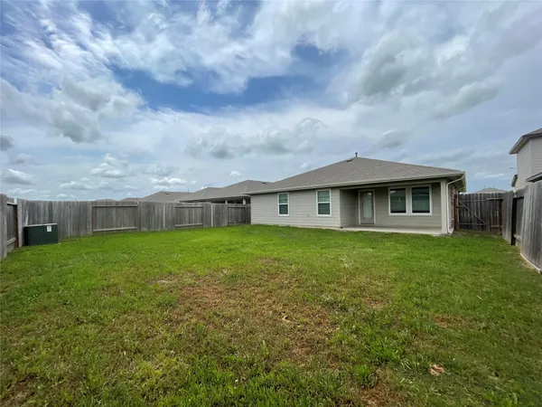 $2,400 | 8107 Sugar Cane Lane, Rosharon, TX 77583