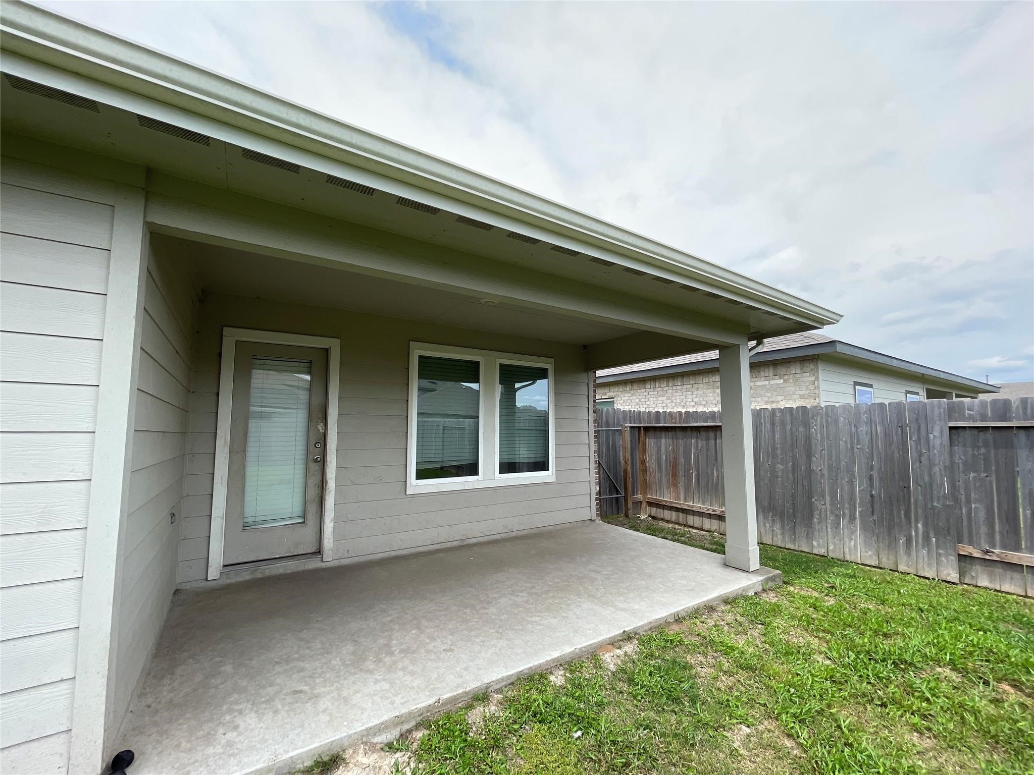 8107 Sugar Cane Lane Rosharon, TX 77583 - Photo 15 of 17