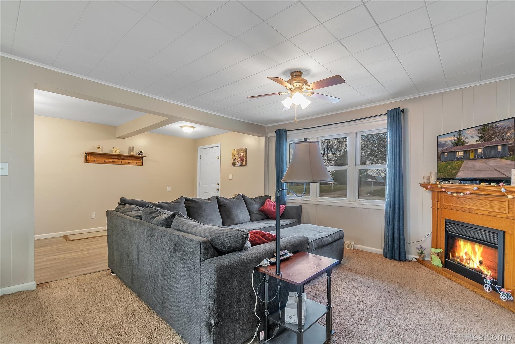 5276 North Henderson Road Davison, MI 48423 - Photo 10 of 37 10-5276 N Henderson Rd-Windowstill Real Estate Photography-10.jpg
