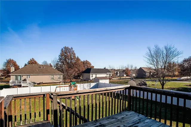 $285,000 | 1104 Timberline Drive, Cameron, MO 64429