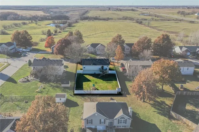 $285,000 | 1104 Timberline Drive, Cameron, MO 64429