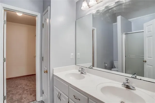 $285,000 | 1104 Timberline Drive, Cameron, MO 64429