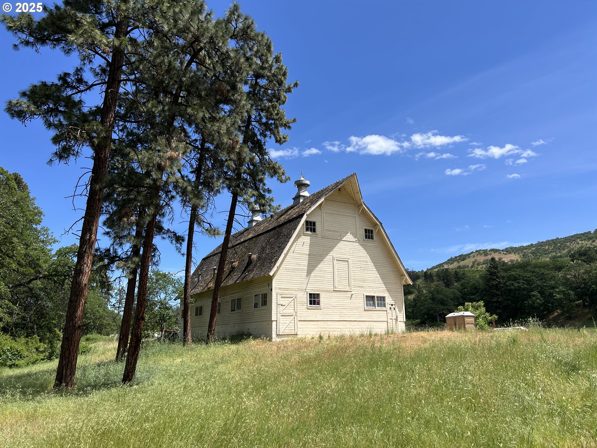 5450 Mill Creek Road The Dalles, OR 97058 - Photo 27 of 44