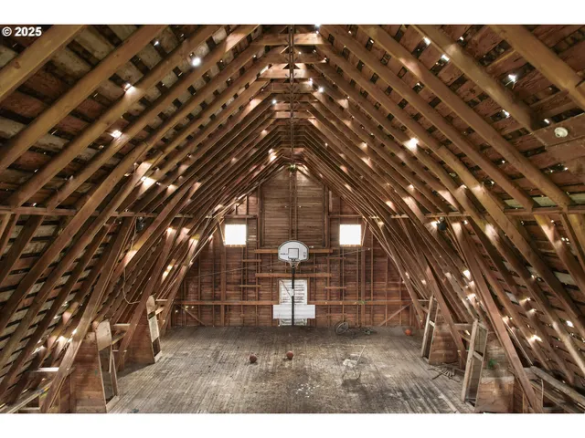 $2,850,000 | 5450 Mill Creek Road, The Dalles, OR 97058