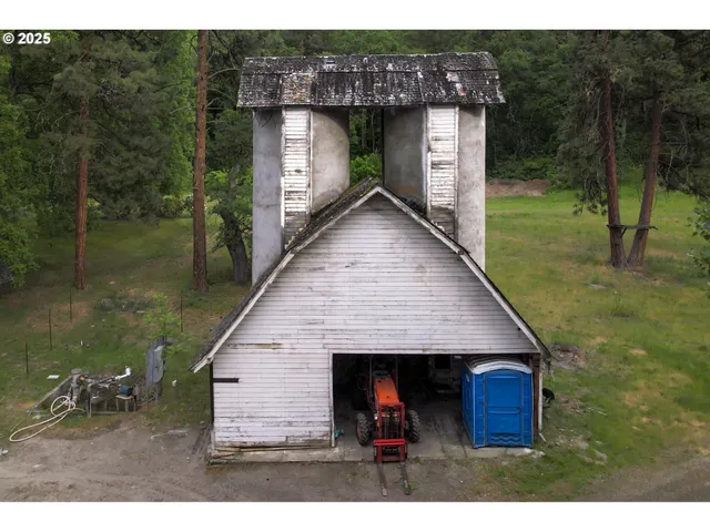 $2,850,000 | 5450 Mill Creek Road, The Dalles, OR 97058