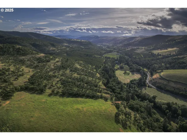 $2,850,000 | 5450 Mill Creek Road, The Dalles, OR 97058