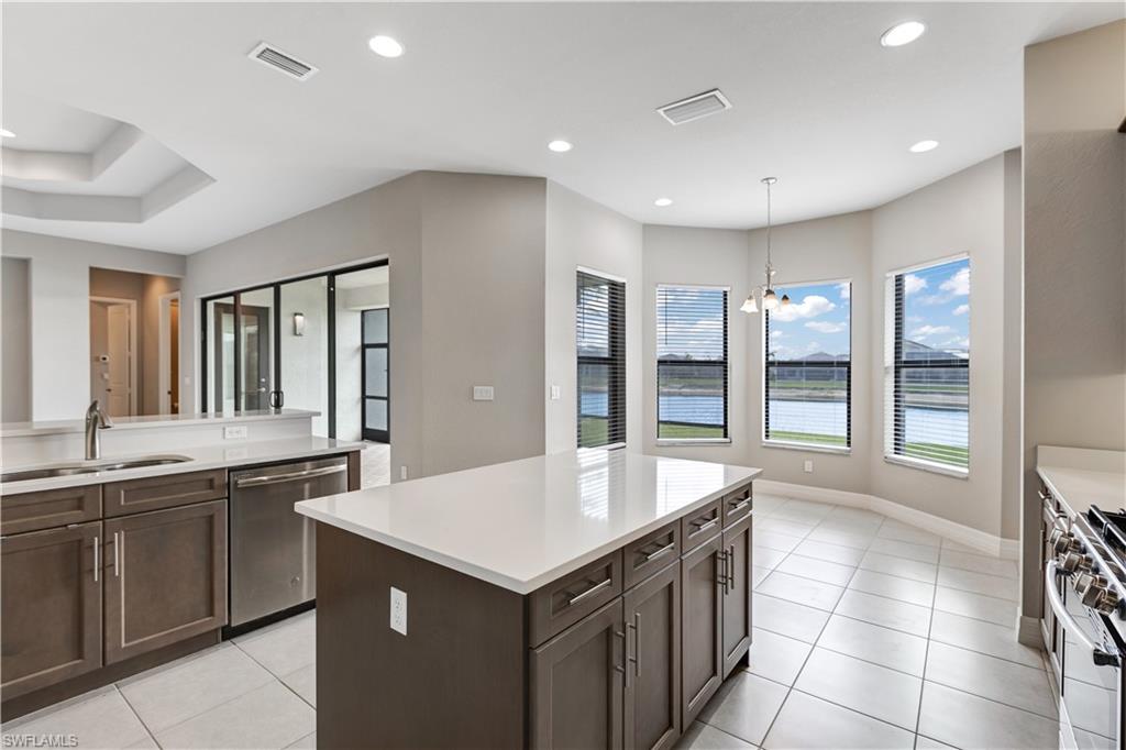 4528 Azalea Drive Naples, FL 34119 - Photo 8 of 50