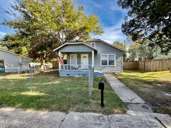 $1,100 | 5018 Arthur Street, Moss Point, MS 39563