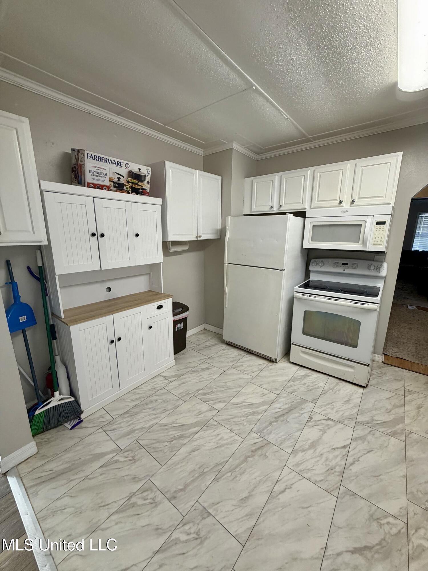 5018 Arthur Street Moss Point, MS 39563 - Photo 15 of 27 IMG_4993