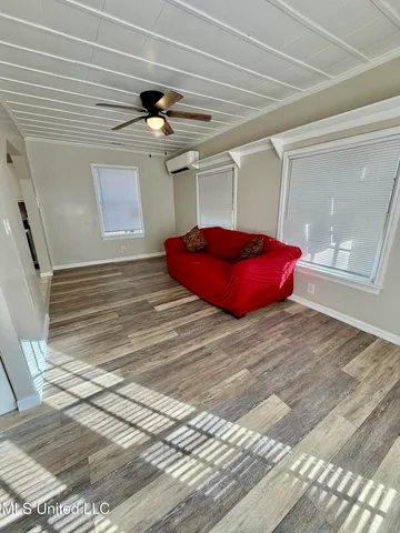 $1,300 | 5018 Arthur Street, Moss Point, MS 39563