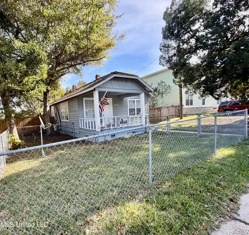 $1,300 | 5018 Arthur Street, Moss Point, MS 39563