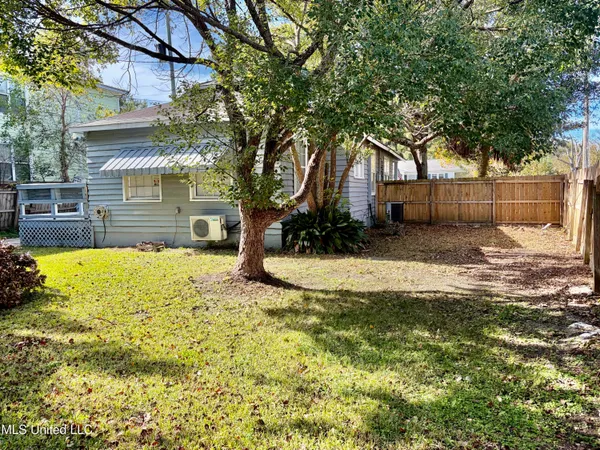 $1,100 | 5018 Arthur Street, Moss Point, MS 39563