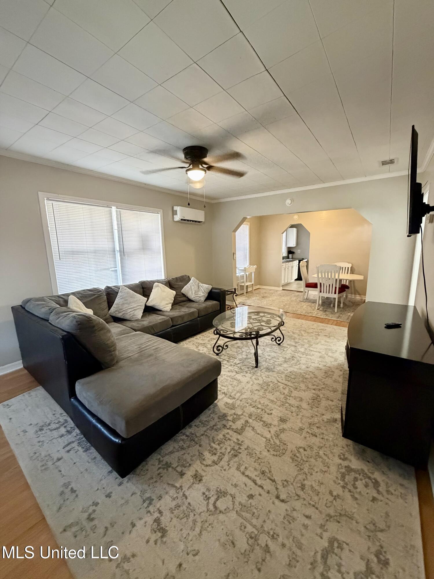 5018 Arthur Street Moss Point, MS 39563 - Photo 3 of 27 IMG_5002