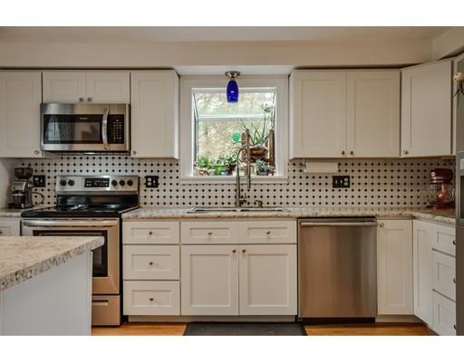 16 Arnold Road Framingham, MA 01701 - Photo 8 of 19 Gallery Image 8