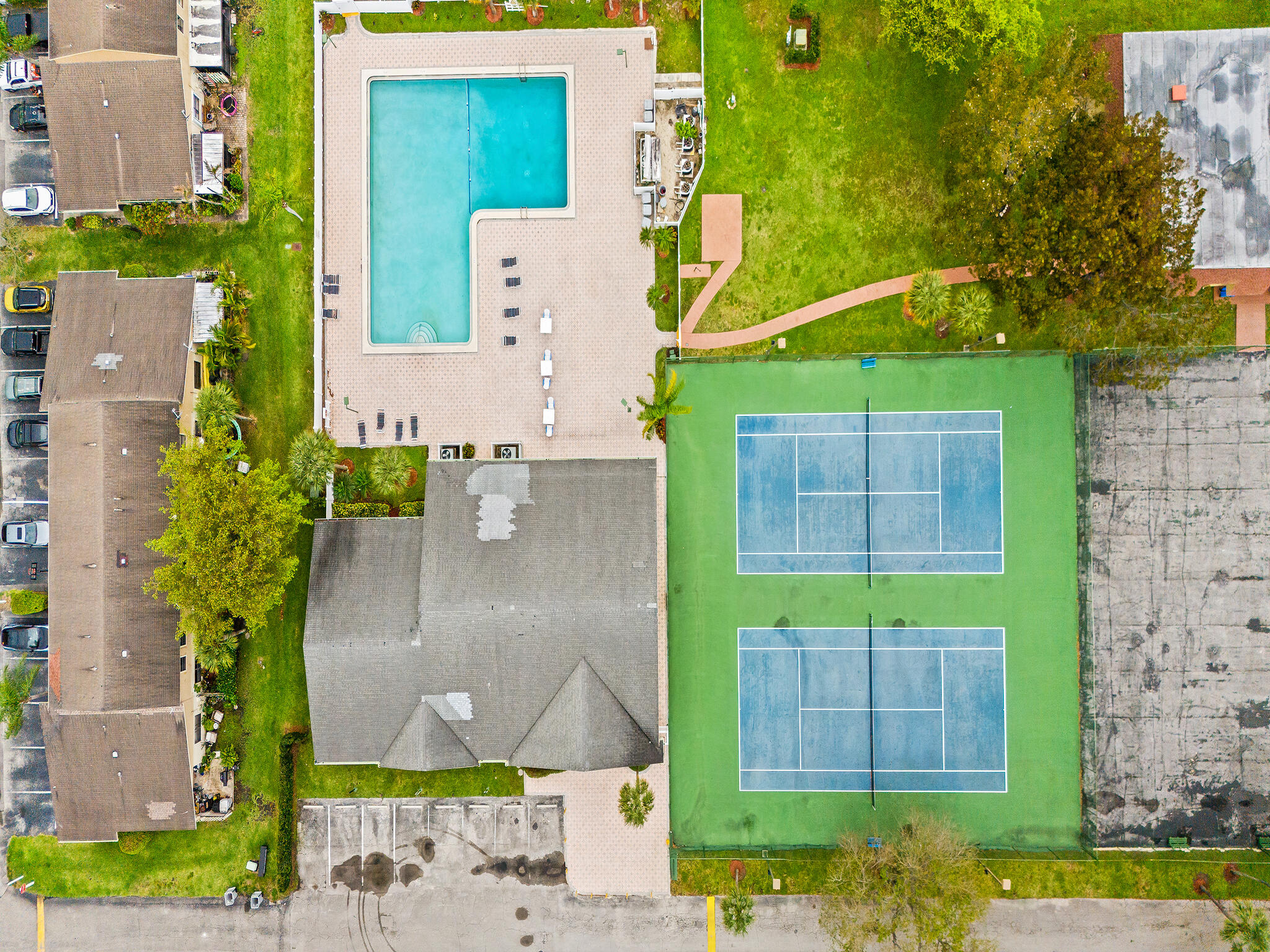 3370 Beau Rivage Drive, Unit 5D Pompano Beach, FL 33064 - Photo 23 of 26 DJI_20260313165337_0292_D