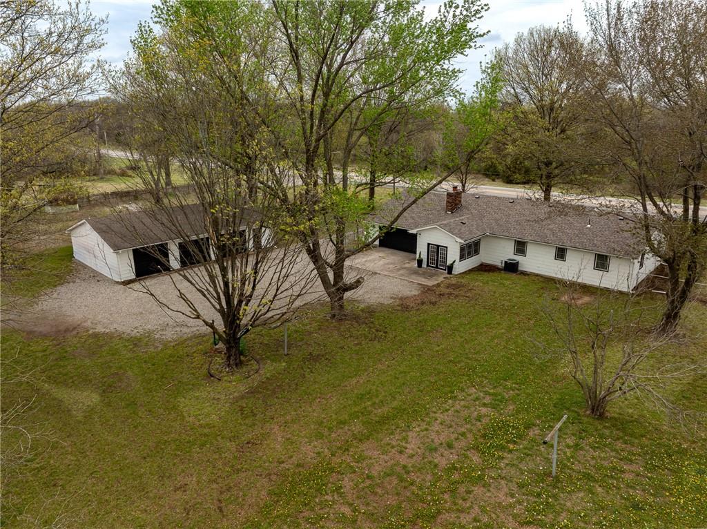 101 West North County Road Frontenac, KS 66763 - Photo 12 of 45