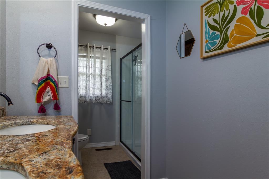 101 West North County Road Frontenac, KS 66763 - Photo 29 of 45