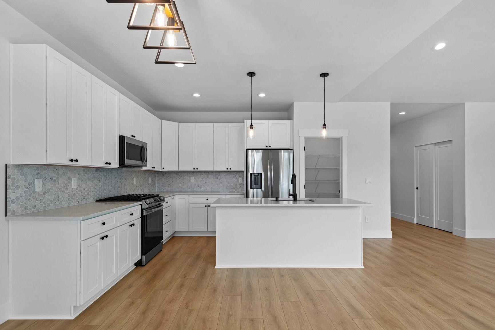 4407 North McCabe Road Spokane Valley, WA 99216 - Photo 10 of 22