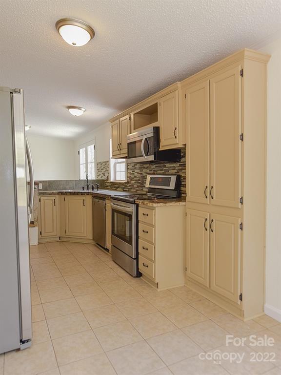 25 Avon Road Asheville, NC 28805 - Photo 18 of 45 Gallery Image 18