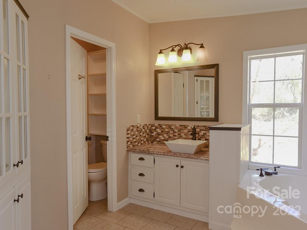 25 Avon Road Asheville, NC 28805 - Photo 29 of 45 Gallery Image 29
