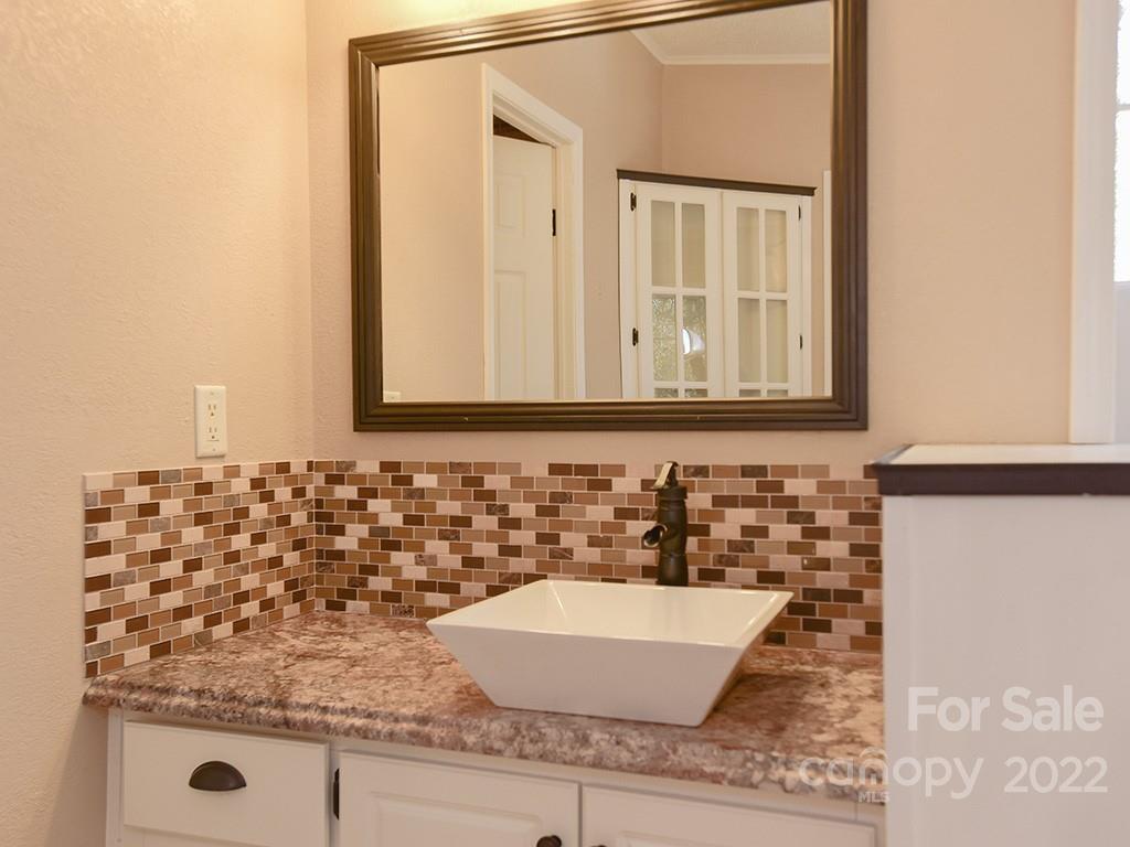 25 Avon Road Asheville, NC 28805 - Photo 30 of 45 Gallery Image 30