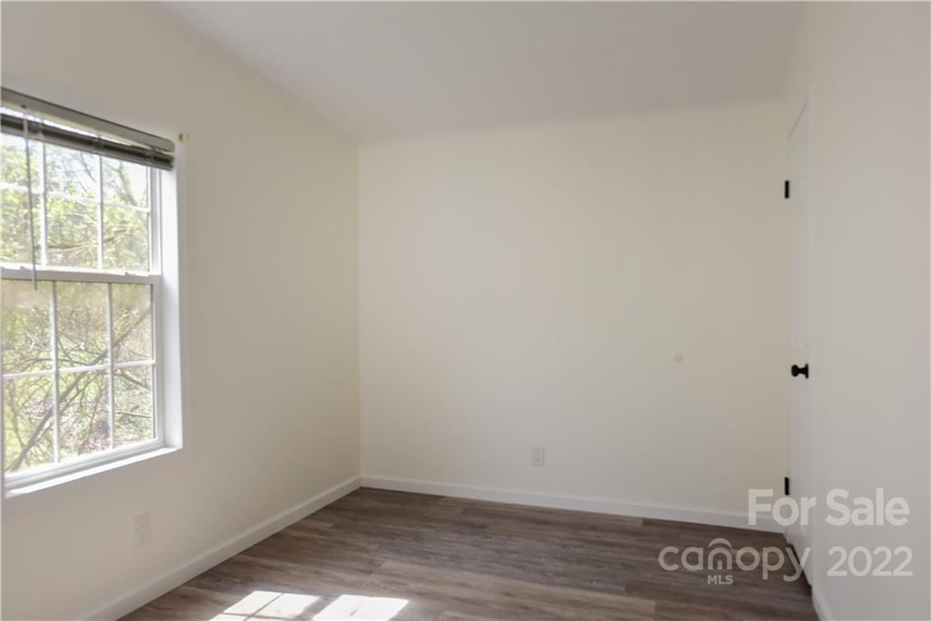 25 Avon Road Asheville, NC 28805 - Photo 33 of 45 Gallery Image 33