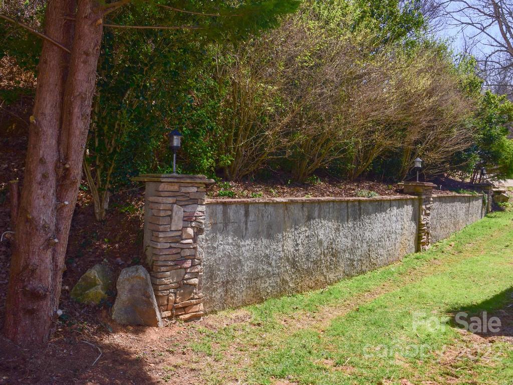 25 Avon Road Asheville, NC 28805 - Photo 44 of 45 Gallery Image 44