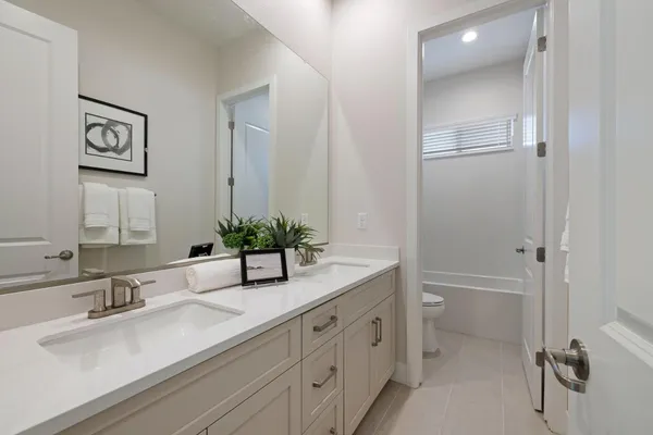 $685,950 | 2252 Lyndon Street, Lodi, CA 95242