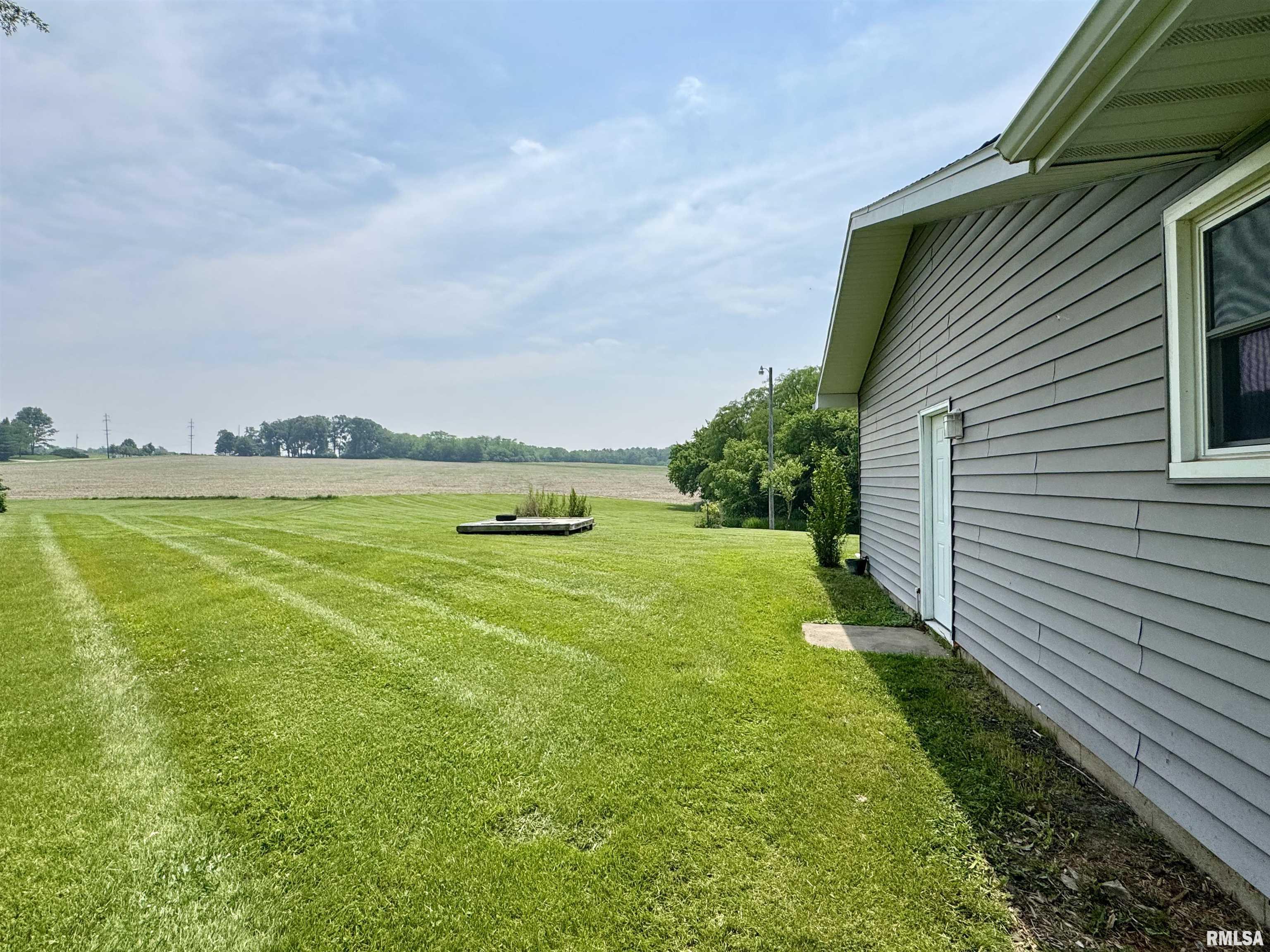 1601 Riverview Drive Macomb, IL 61455 - Photo 32 of 41