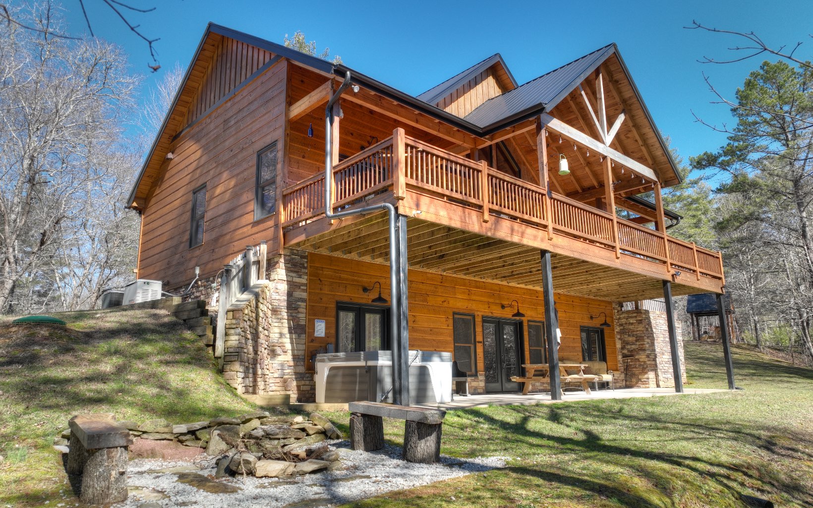 2124 Maxwell Road Blue Ridge, GA 30513 - Photo 40 of 66 a front view of a house