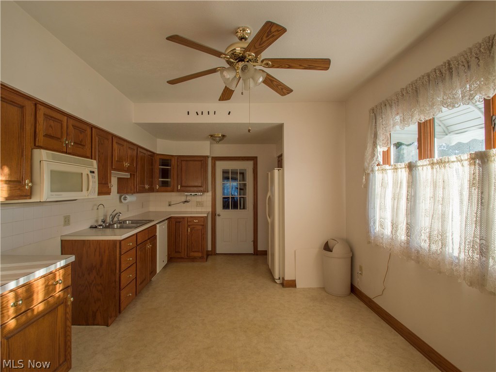 124 Georgetown Road Salem, OH 44460 - Photo 3 of 17