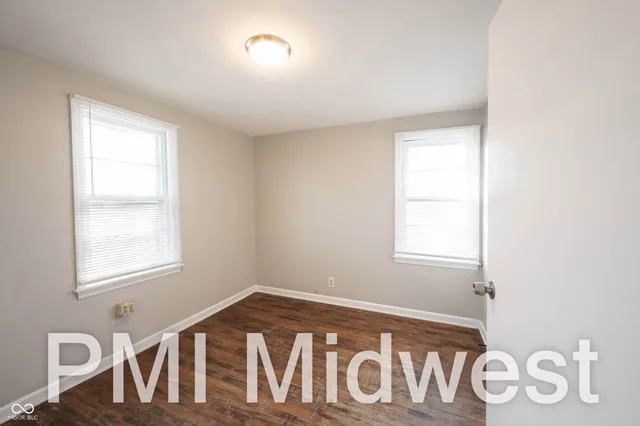 $990 | 1319 North Alton Avenue, Indianapolis, IN 46222