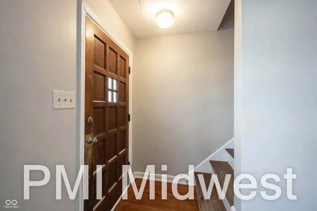 $990 | 1319 North Alton Avenue, Indianapolis, IN 46222