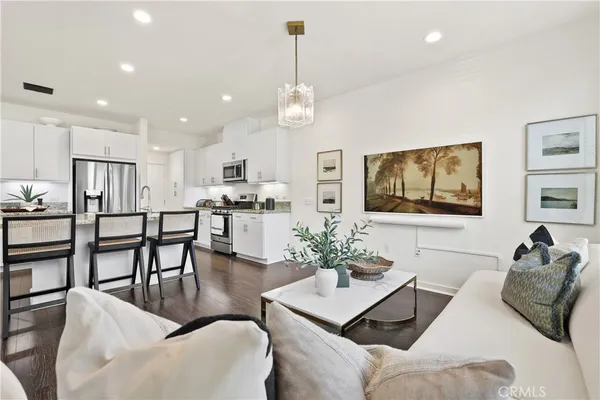 $1,125,000 | 12 Prominence, Lake Forest, CA 92630