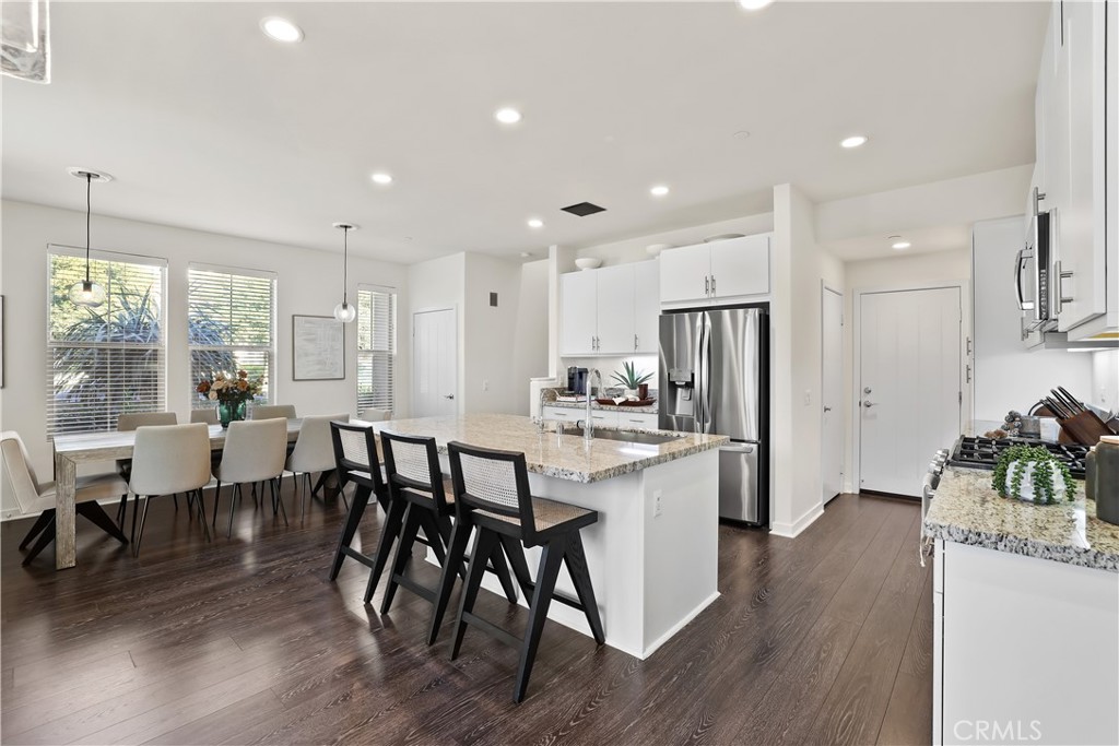 12 Prominence Lake Forest, CA 92630 - Photo 11 of 43