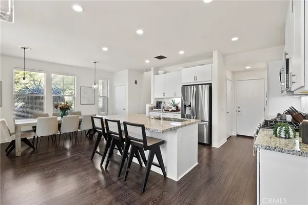 $1,150,000 | 12 Prominence, Lake Forest, CA 92630