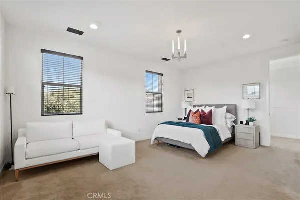 $1,150,000 | 12 Prominence, Lake Forest, CA 92630