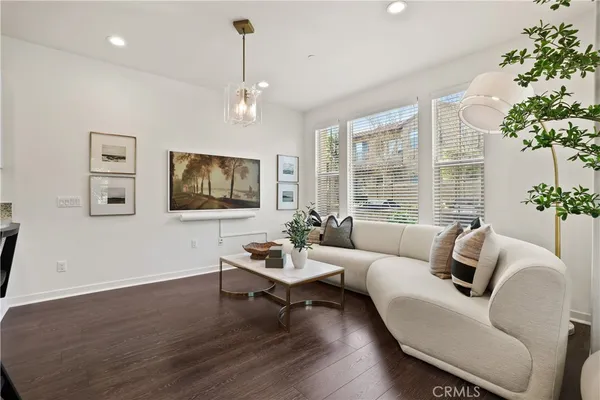 $1,150,000 | 12 Prominence, Lake Forest, CA 92630