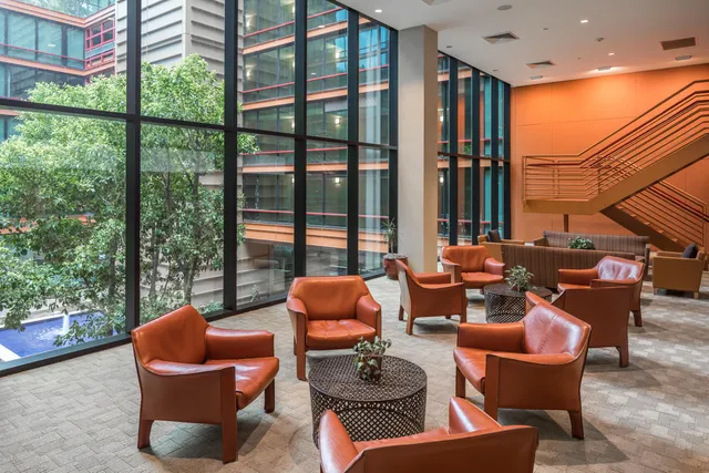 $3,300 | 4808 North 24th Street, Unit 708, Phoenix, AZ 85016