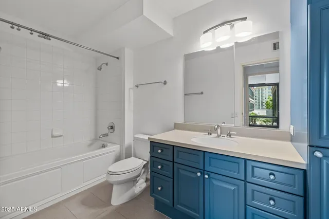 $3,300 | 4808 North 24th Street, Unit 708, Phoenix, AZ 85016