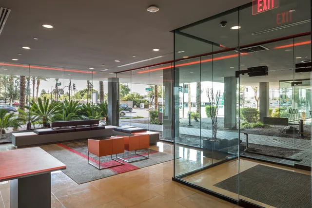 $3,300 | 4808 North 24th Street, Unit 708, Phoenix, AZ 85016