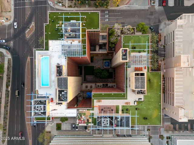 $3,300 | 4808 North 24th Street, Unit 708, Phoenix, AZ 85016