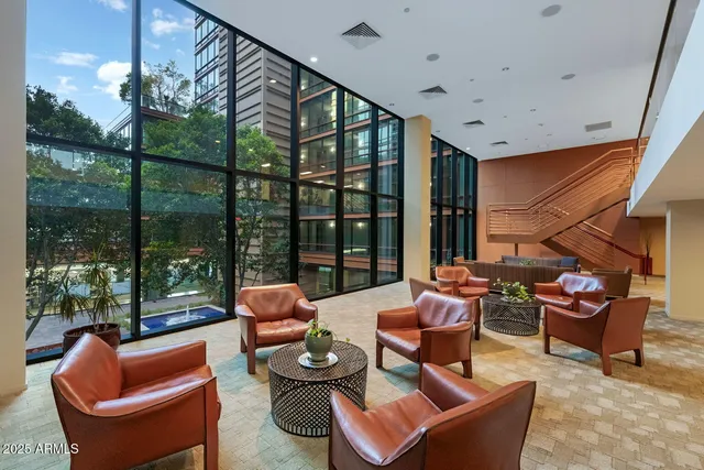 $3,300 | 4808 North 24th Street, Unit 708, Phoenix, AZ 85016