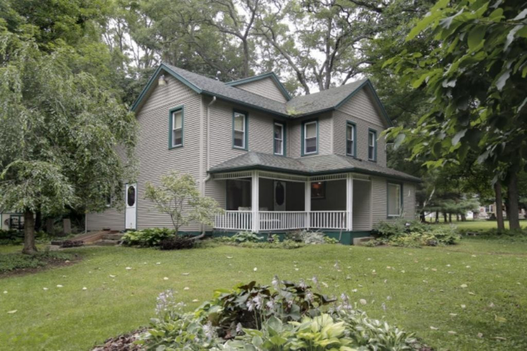 305 23 Mile Road Albion, MI 49224 - Photo 1 of 70 Victorian Era Farmhouse