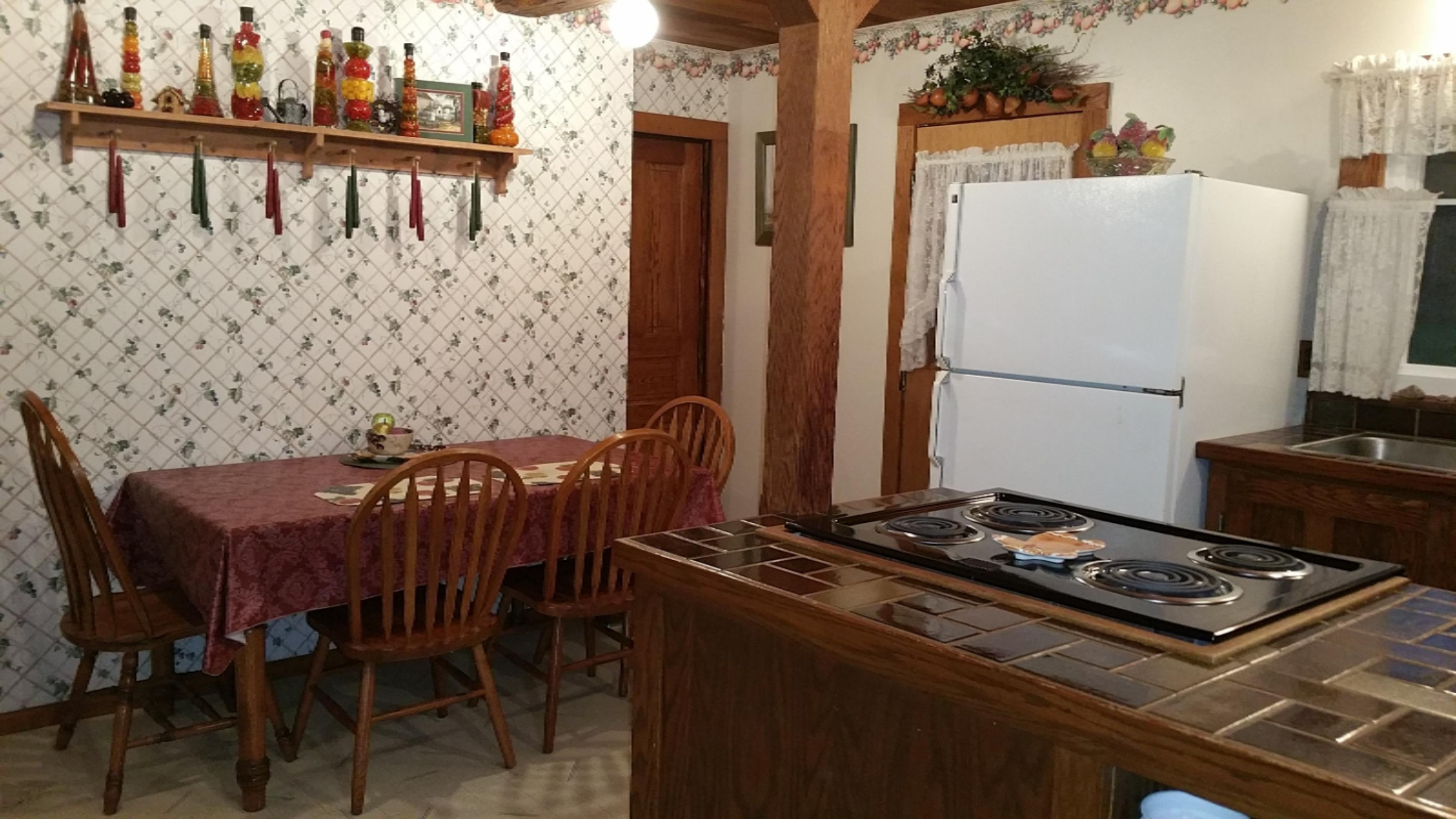 305 23 Mile Road Albion, MI 49224 - Photo 19 of 70 Eat in area in kitchen