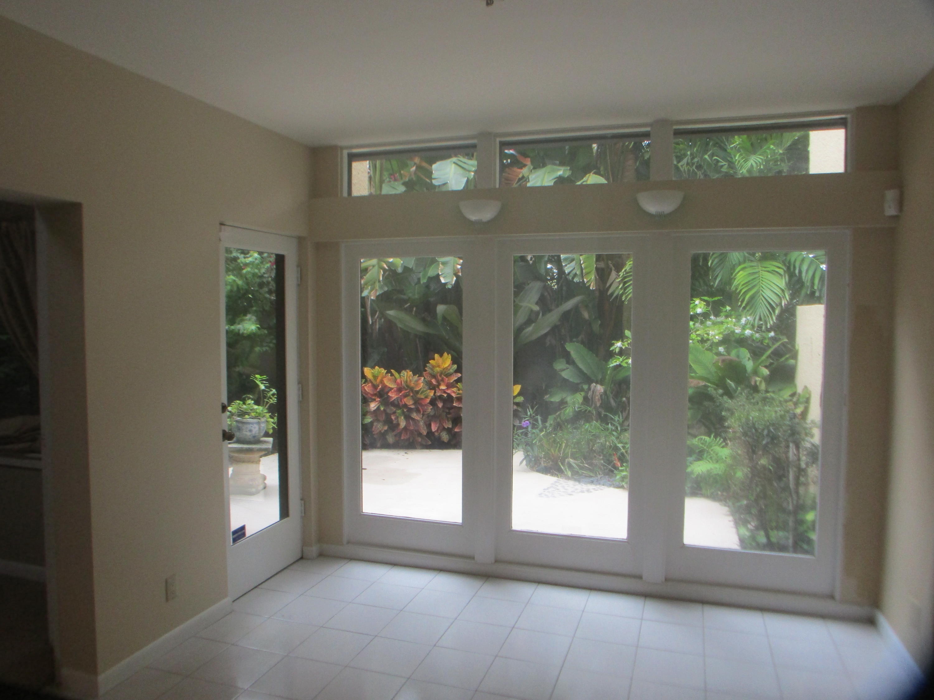 791 St Albans Drive Boca Raton, FL 33486 - Photo 12 of 41 Casual Dining Area