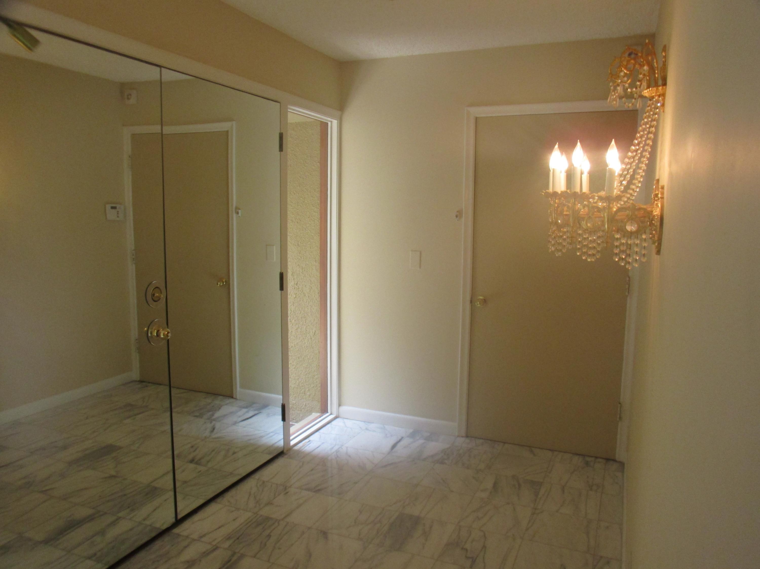 791 St Albans Drive Boca Raton, FL 33486 - Photo 4 of 41 Foyer